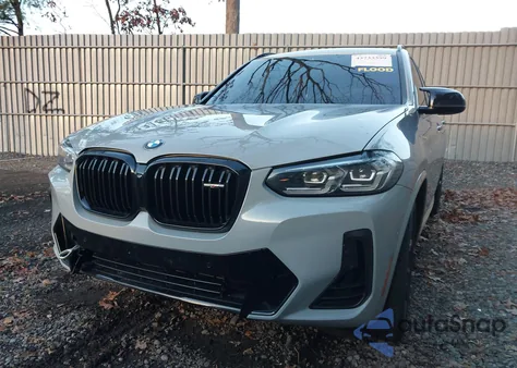 2022 BMW X3 M40I z USA, uszkodzony, nr VIN 5UX83DP01N9J71526